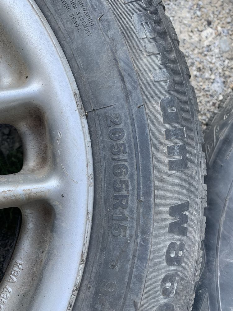 Продам колеса в доброму стані 5/110 r15 диски мають не значні дефекти