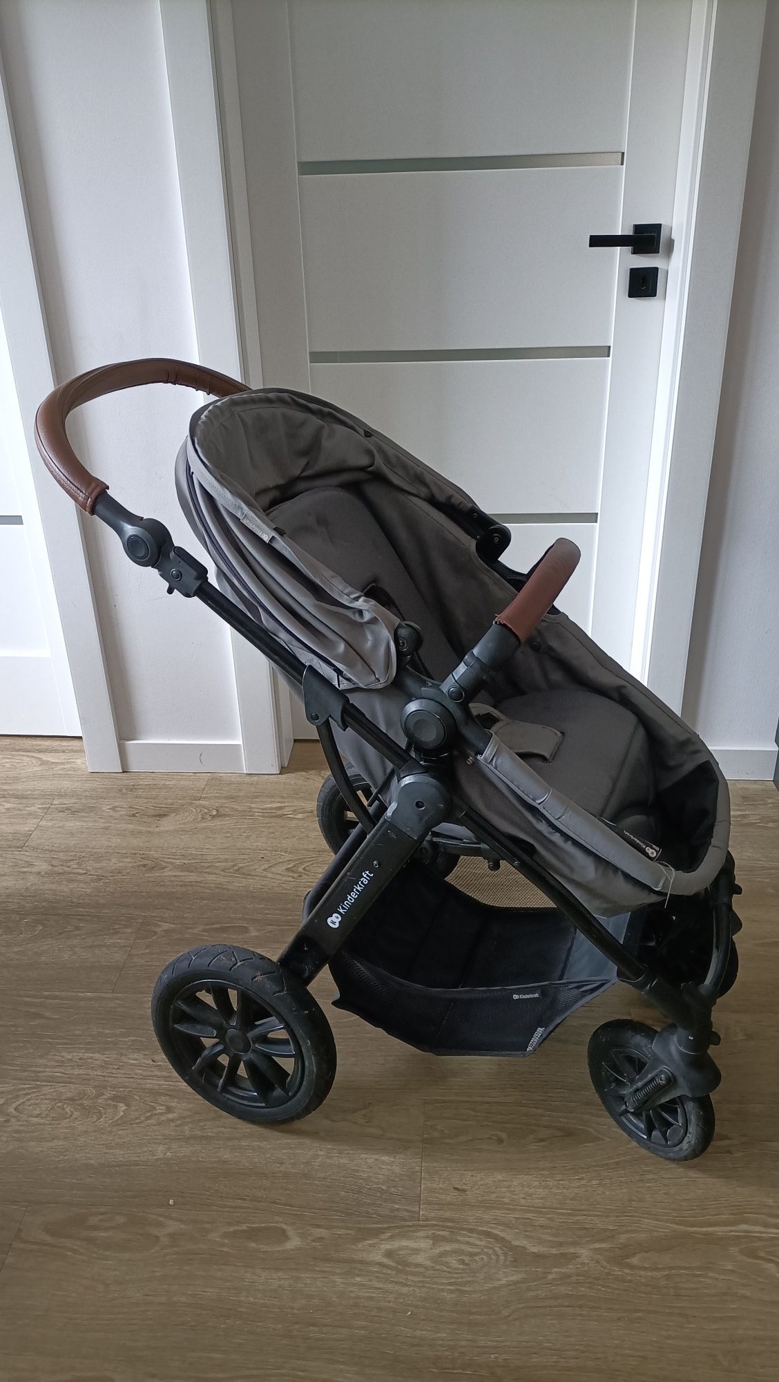 Wózek Kinderkraft moov 3w1