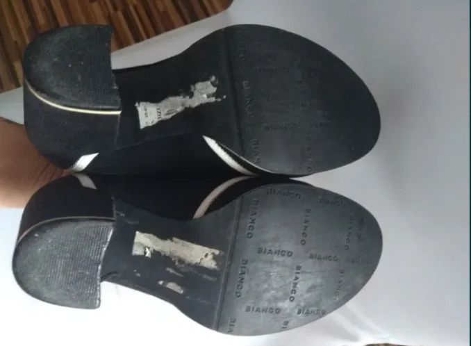 Buty damskie na obcasie na słupku wiązane czarne materiałowe Bianco 36