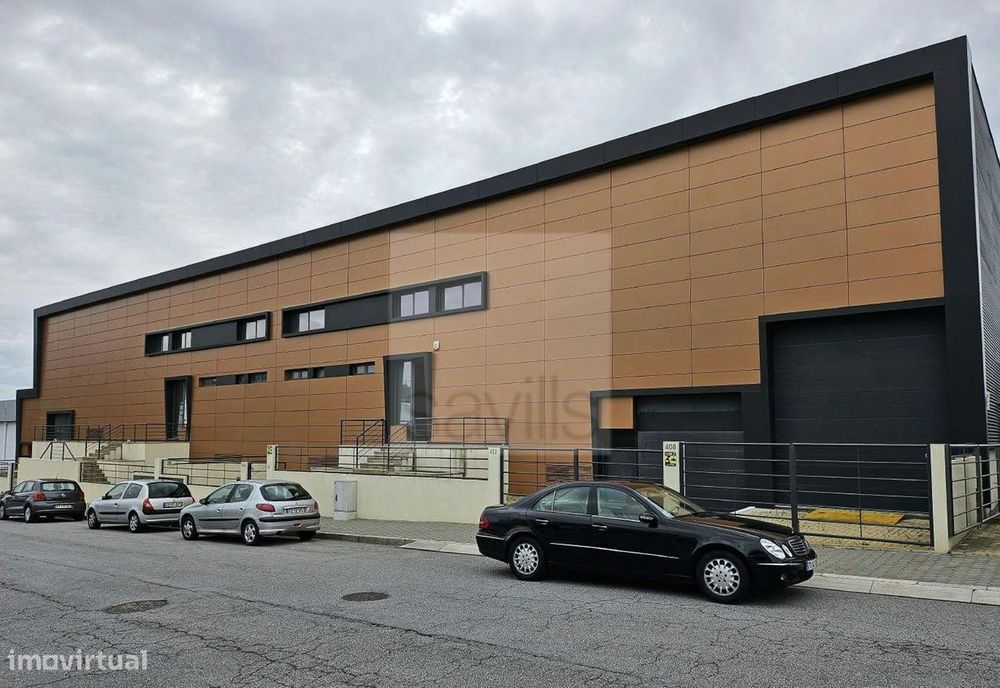 Armazéns | Zona Industrial de Grijó