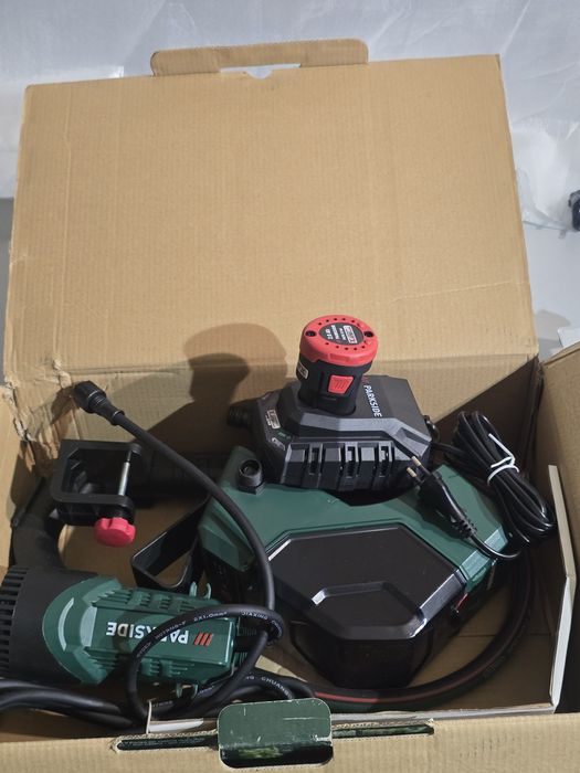 Bomba recarregável Parkside 12V