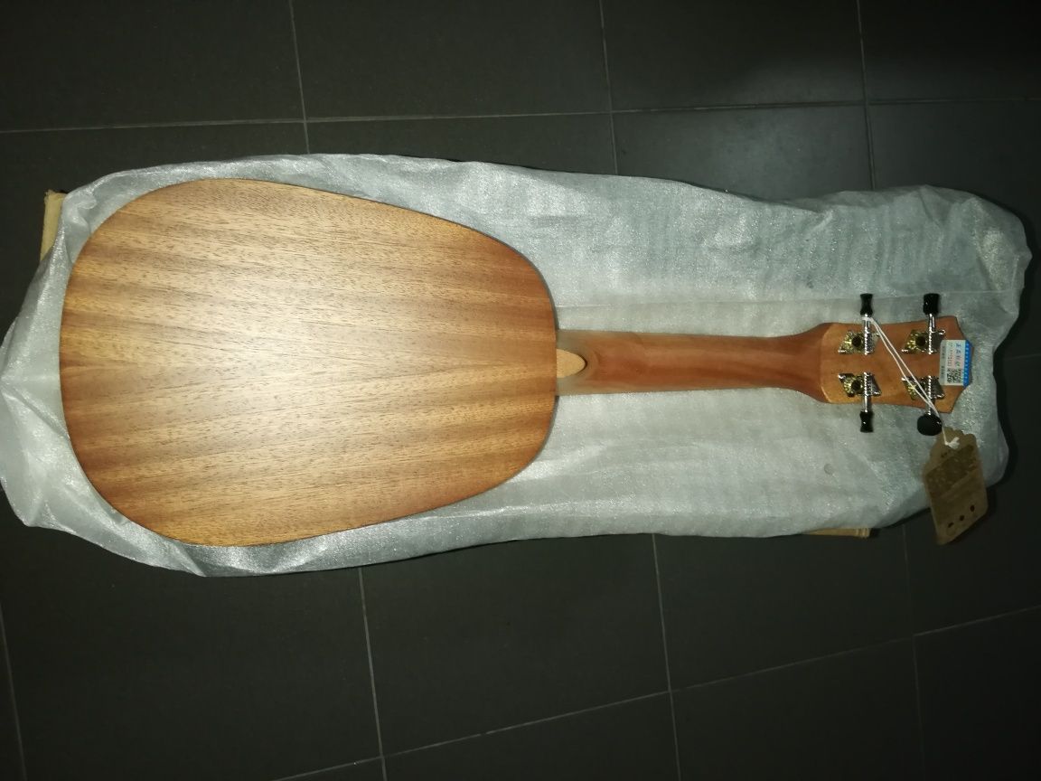 Ukulele soprano (ananás)