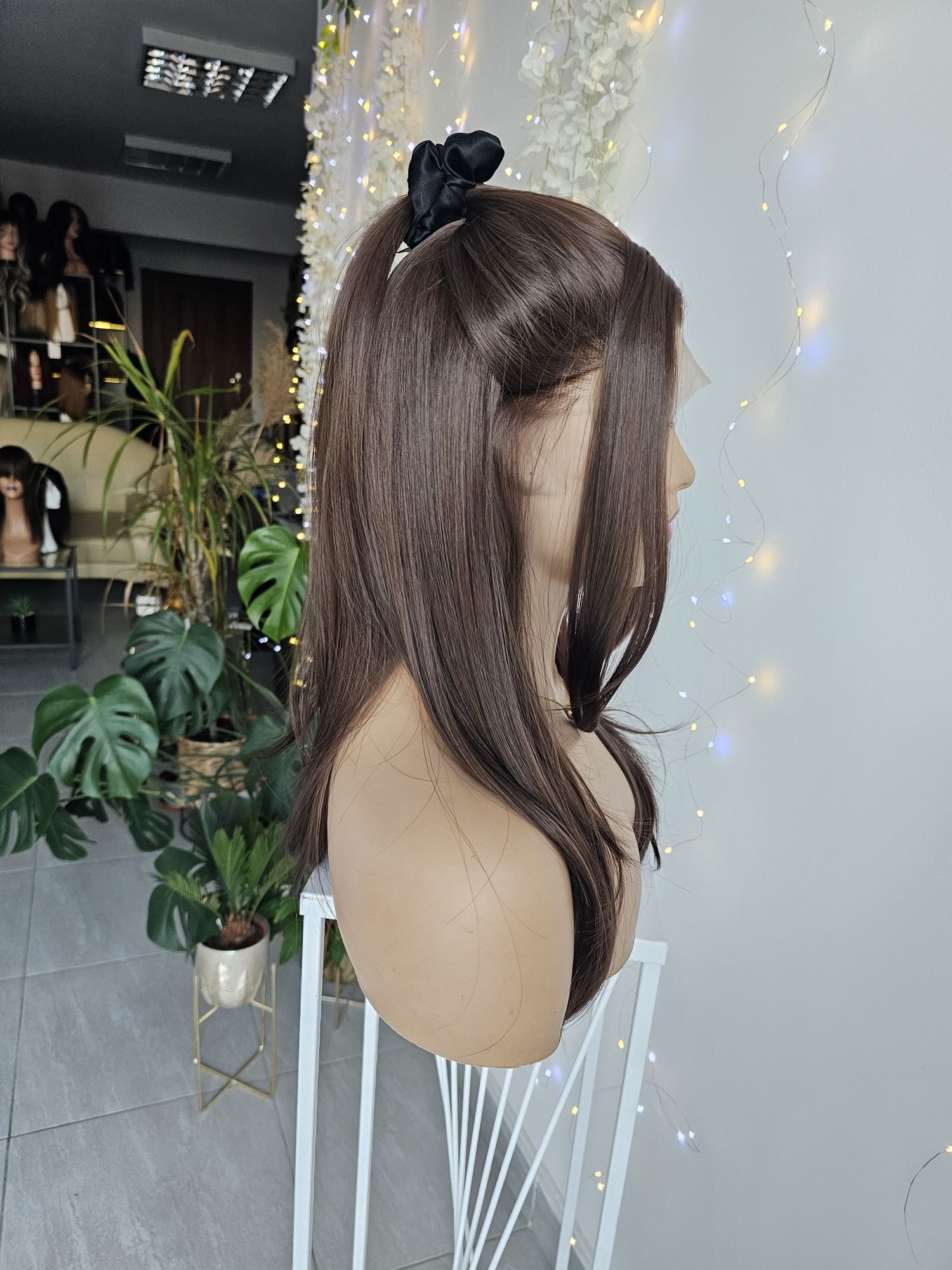 Peruka Abi brąz lacefront zmianq przedziałka naturalny efekt