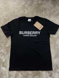 Tshirt Burberry Preta (M)