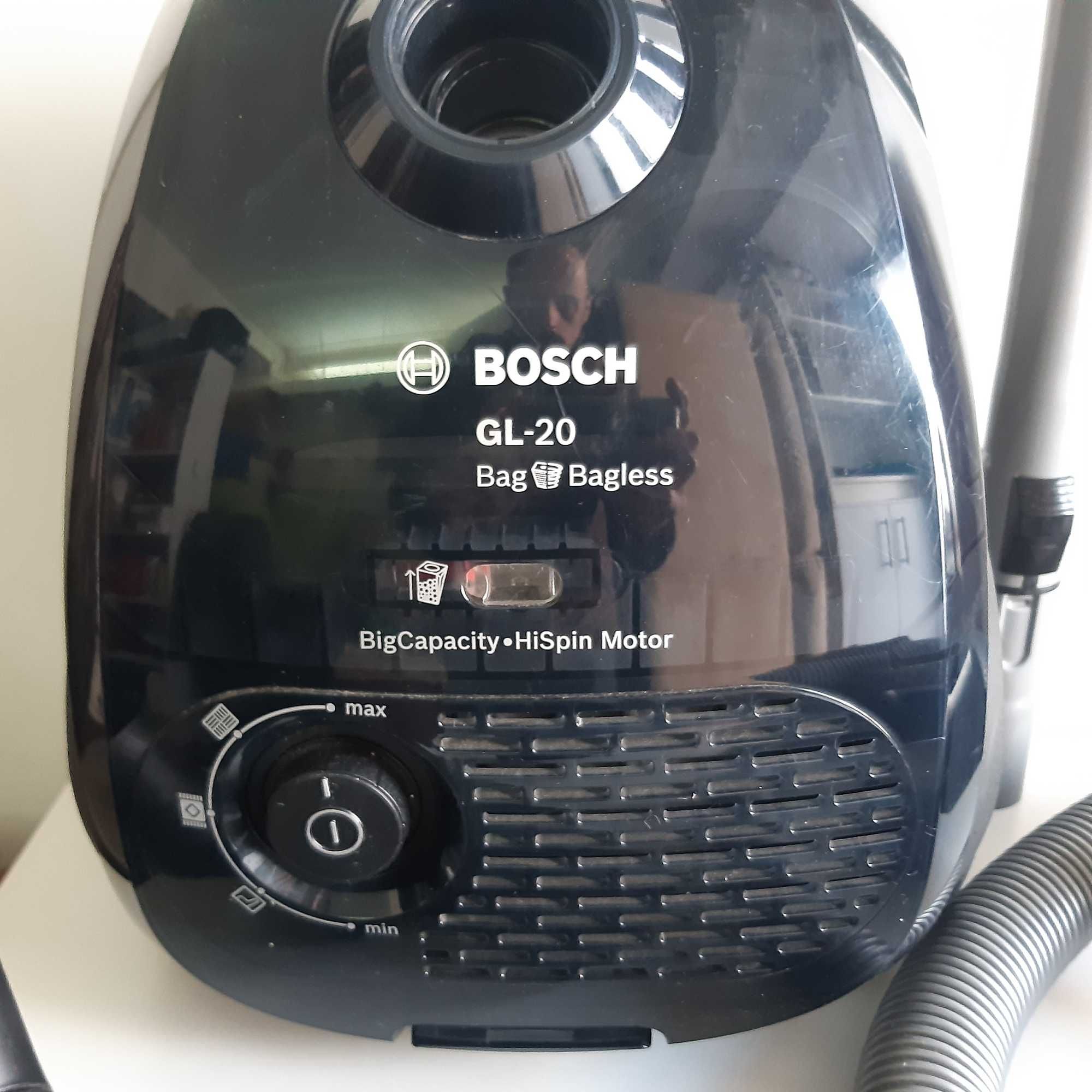 Aspirador BOSCH GL-20 com ou sem saco 700/2200W Funcional