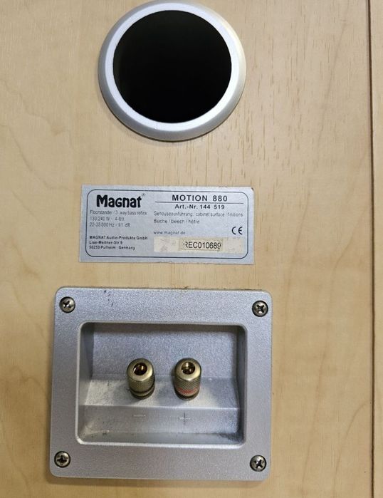 Kolumny Magnat Motion 880, 130W