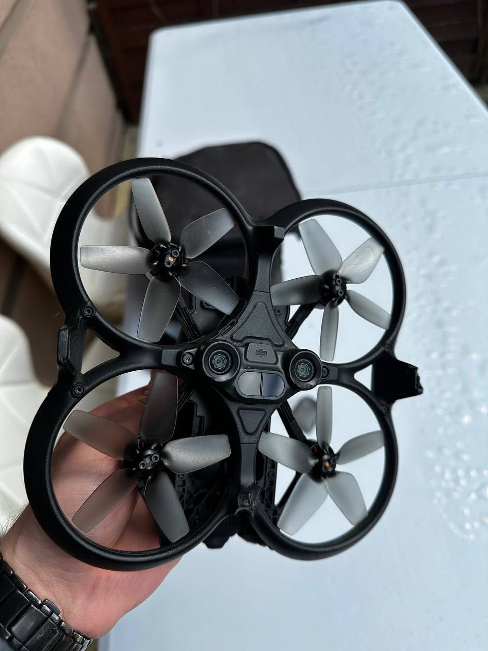 DJI Avata + DJI FPV Remote Controller 2 – komplet