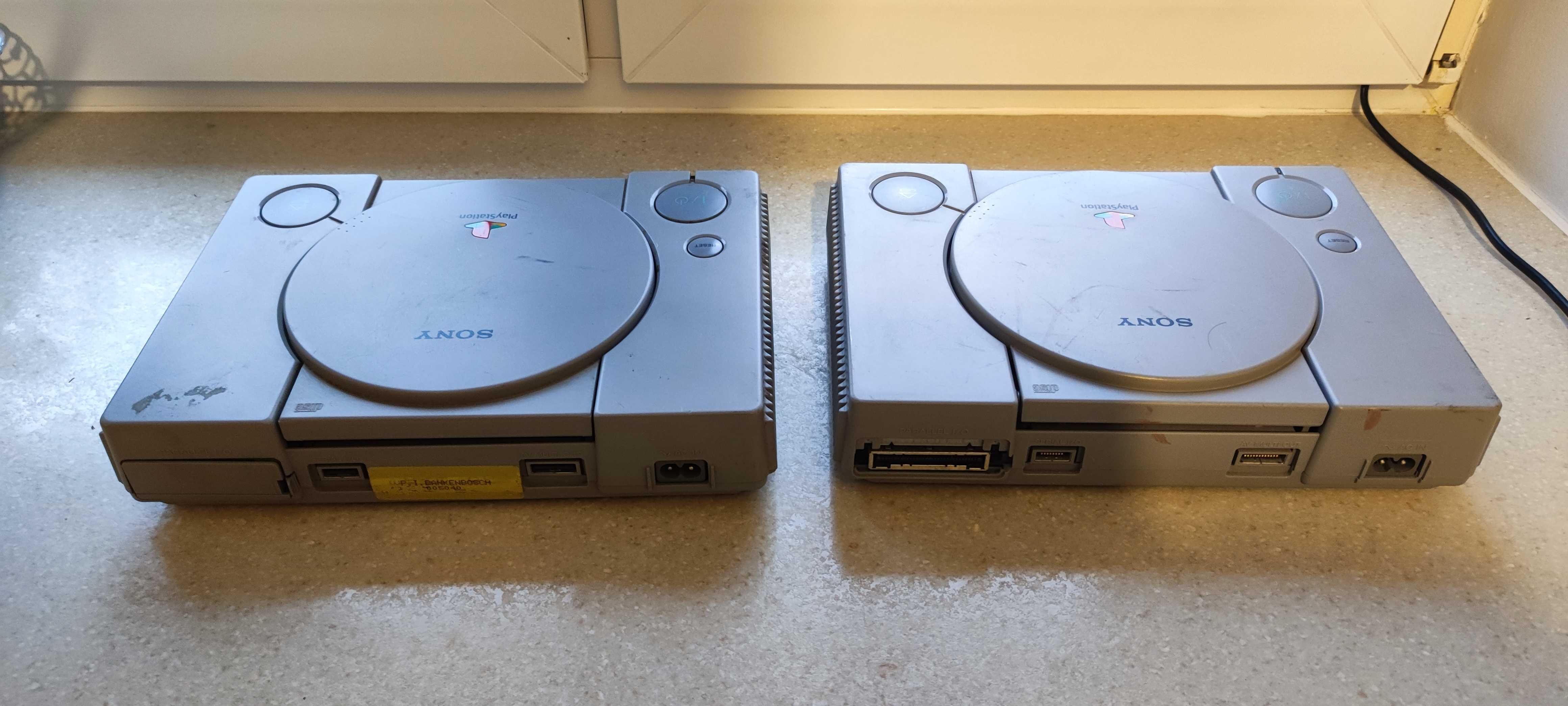 Zestaw konsol PS1 PSX PlayStation 1 + kable + pady