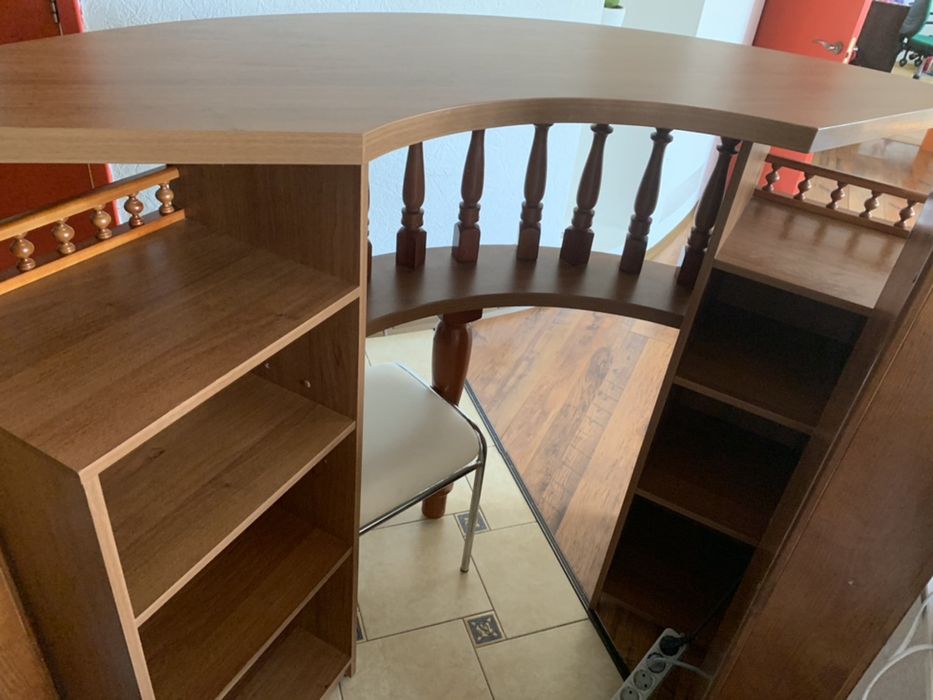 Барная стойка из натурального дерева! СРОЧНО!!!