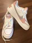 Кросівкі жіночі Nike Air Force 38 розмір