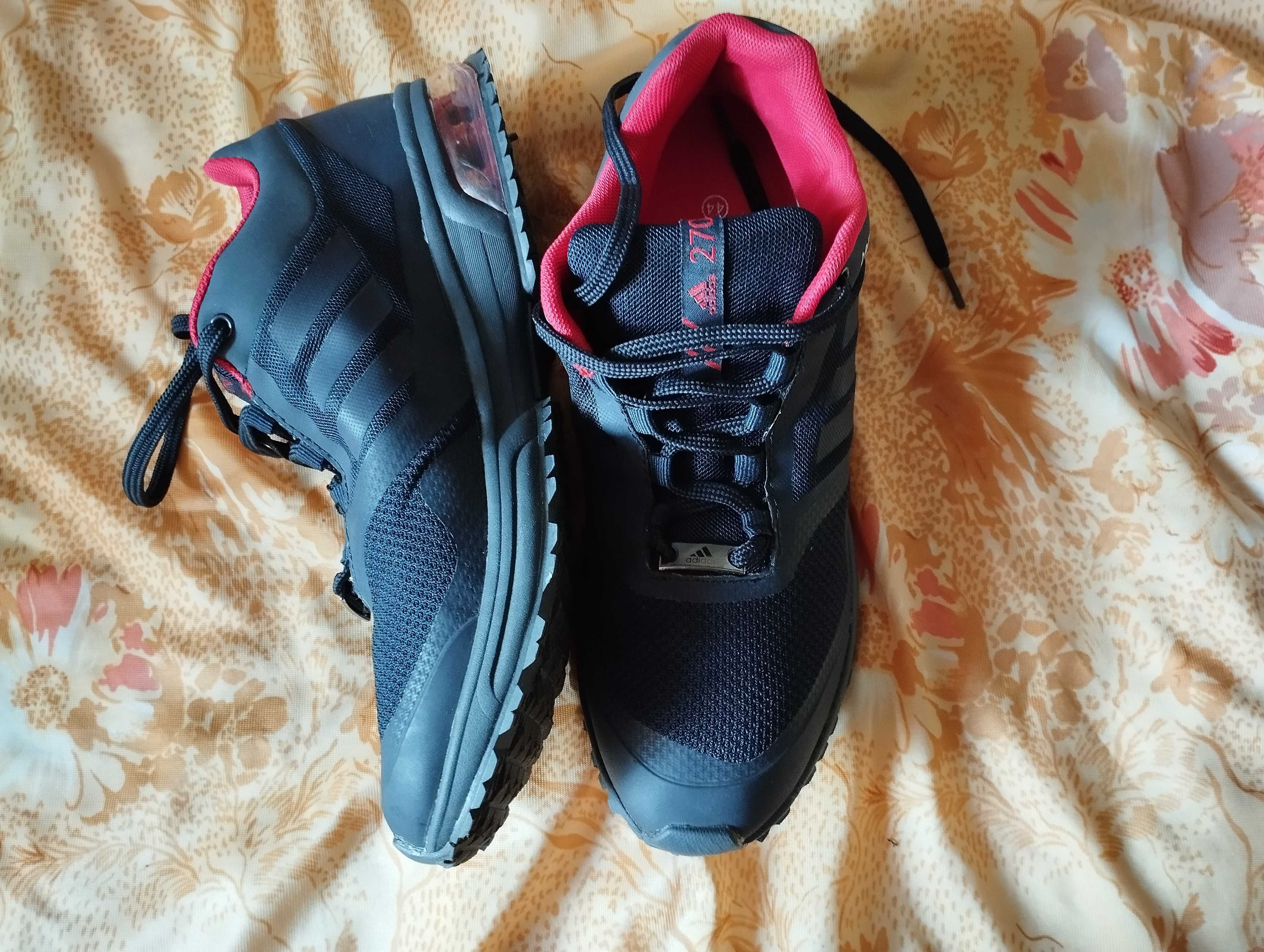 Кроссовки мужские *  adidas * , новые ,размер 42,длина стельки 27 см