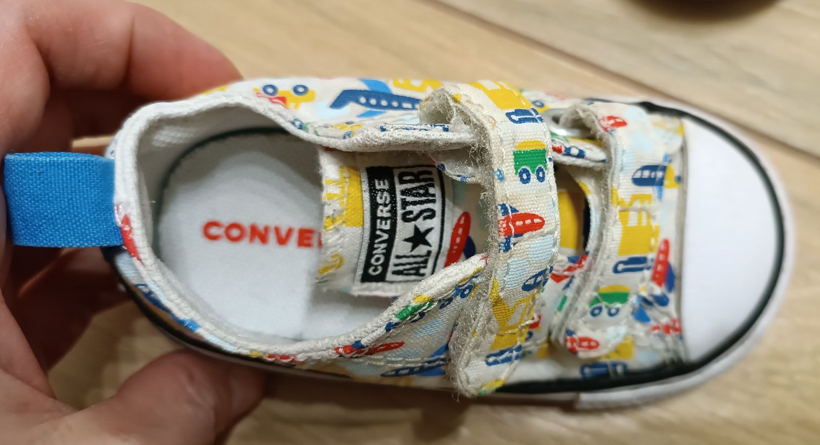 Converse 20 trampki UK 4 buty wiosenne na rzepy dla chłopca w pojazdy