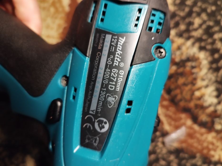 Wkrętarky Makita 6271D