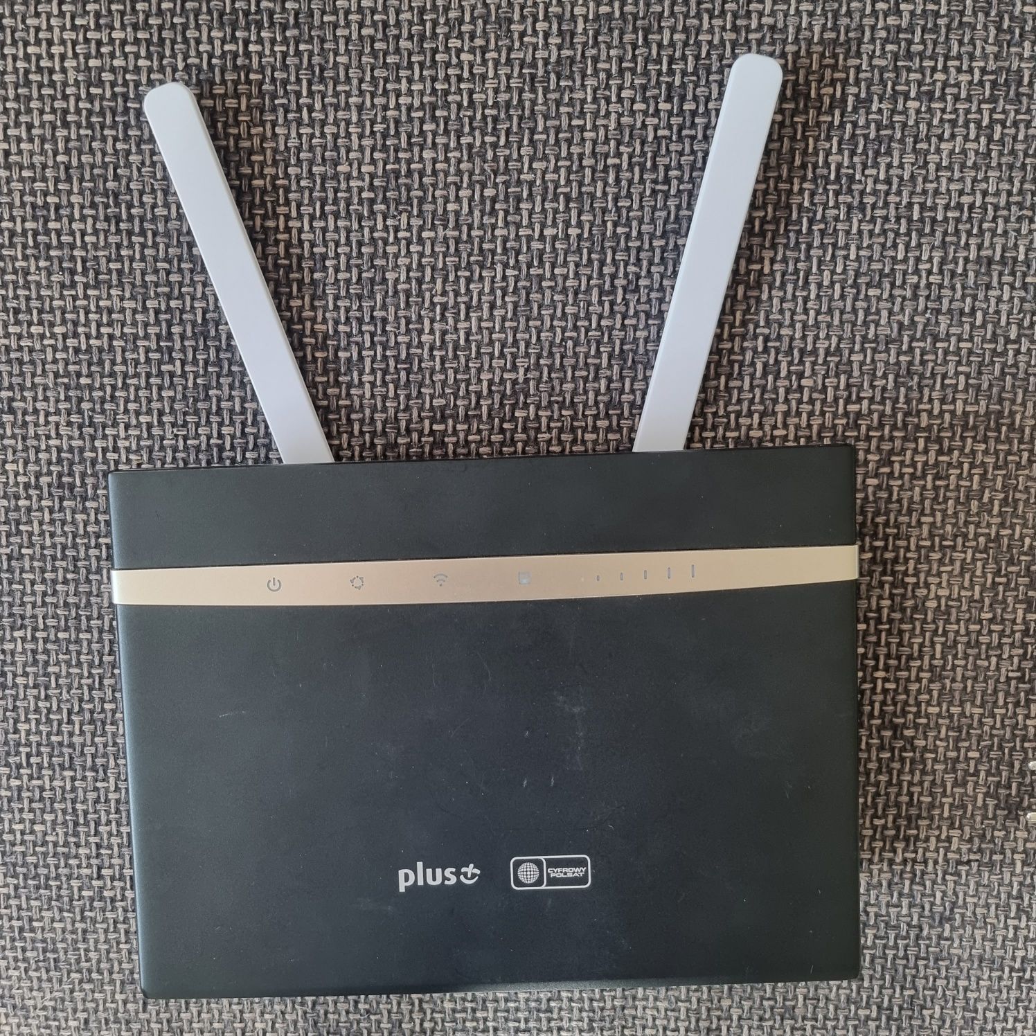 Router Huawei B525 bez simlocka na kartę SIM z antenami zewnętrznymi