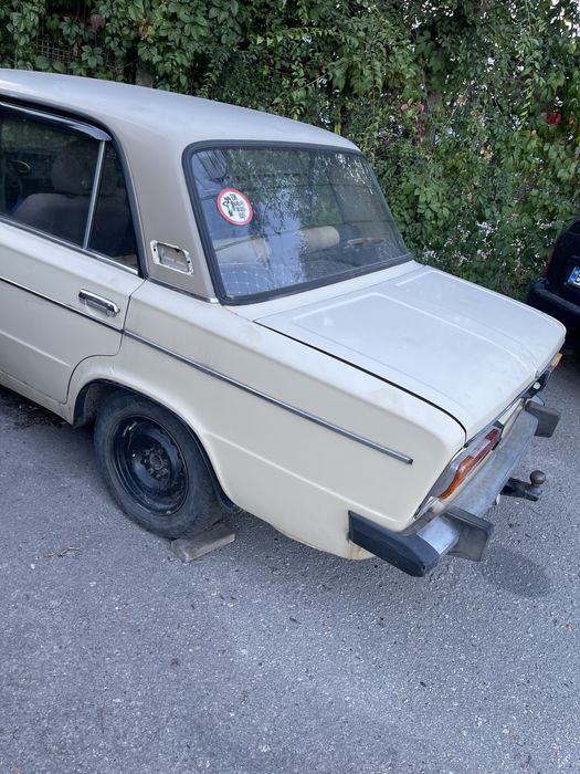 Продам ваз 2106 авто на ходу їде добре