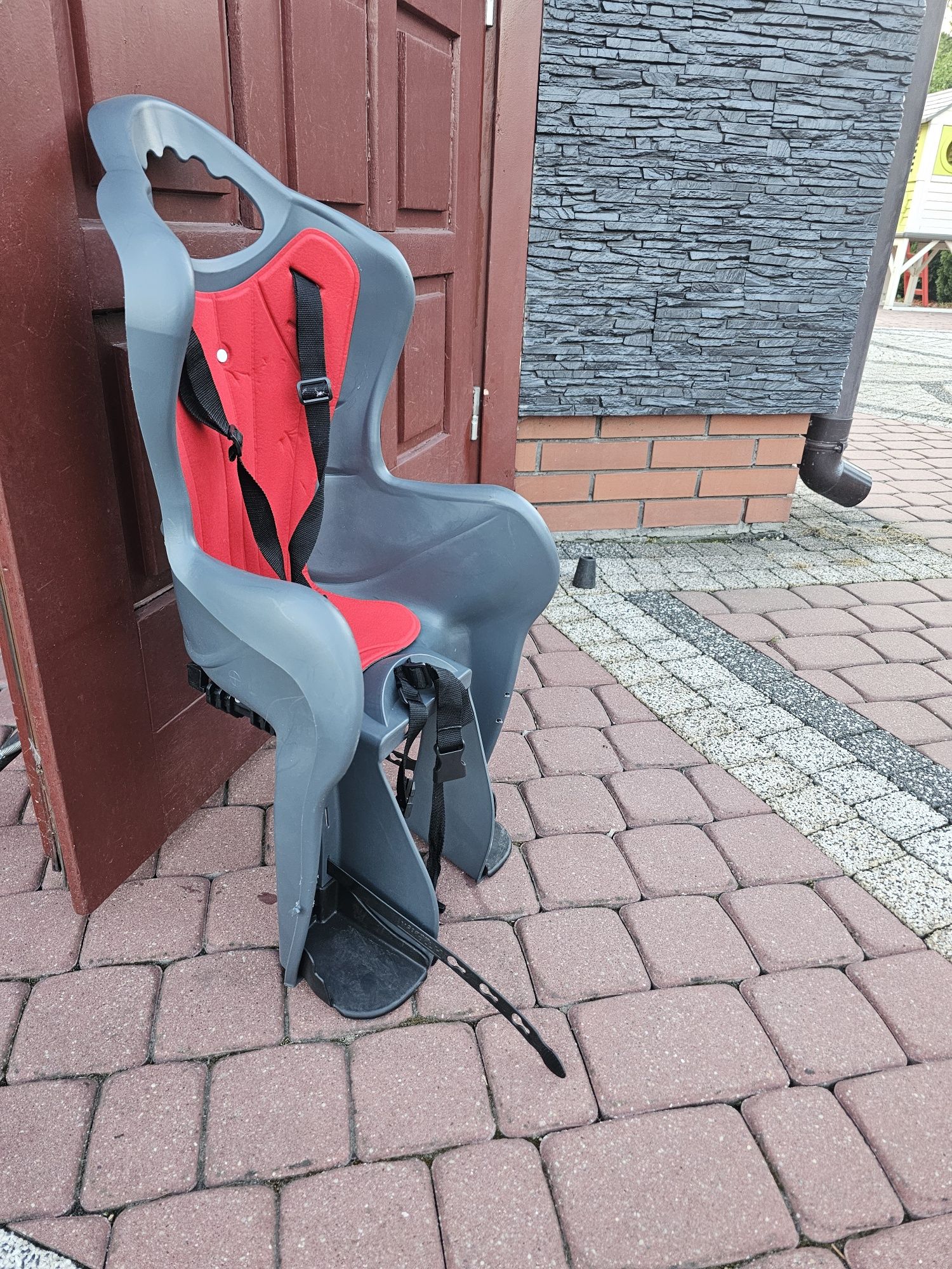 Fotelik Elíbas P na bagażnik, szary.