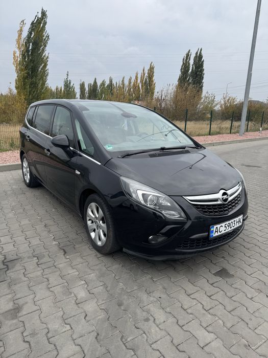 Продам авто Opel Zafira C