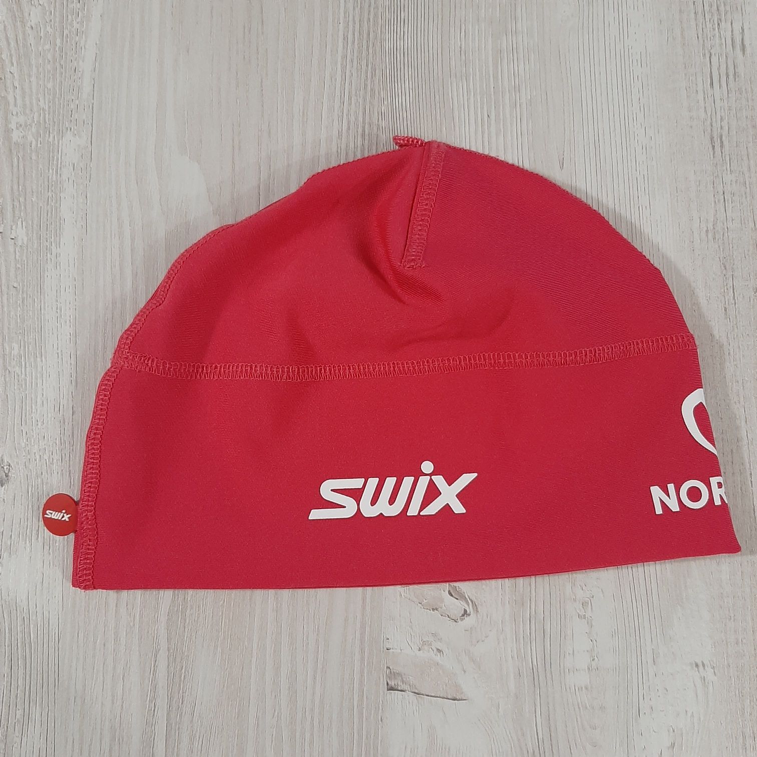 Czapka SWIX treningowa sportowa na narty biegowe, jogging. Różowa.