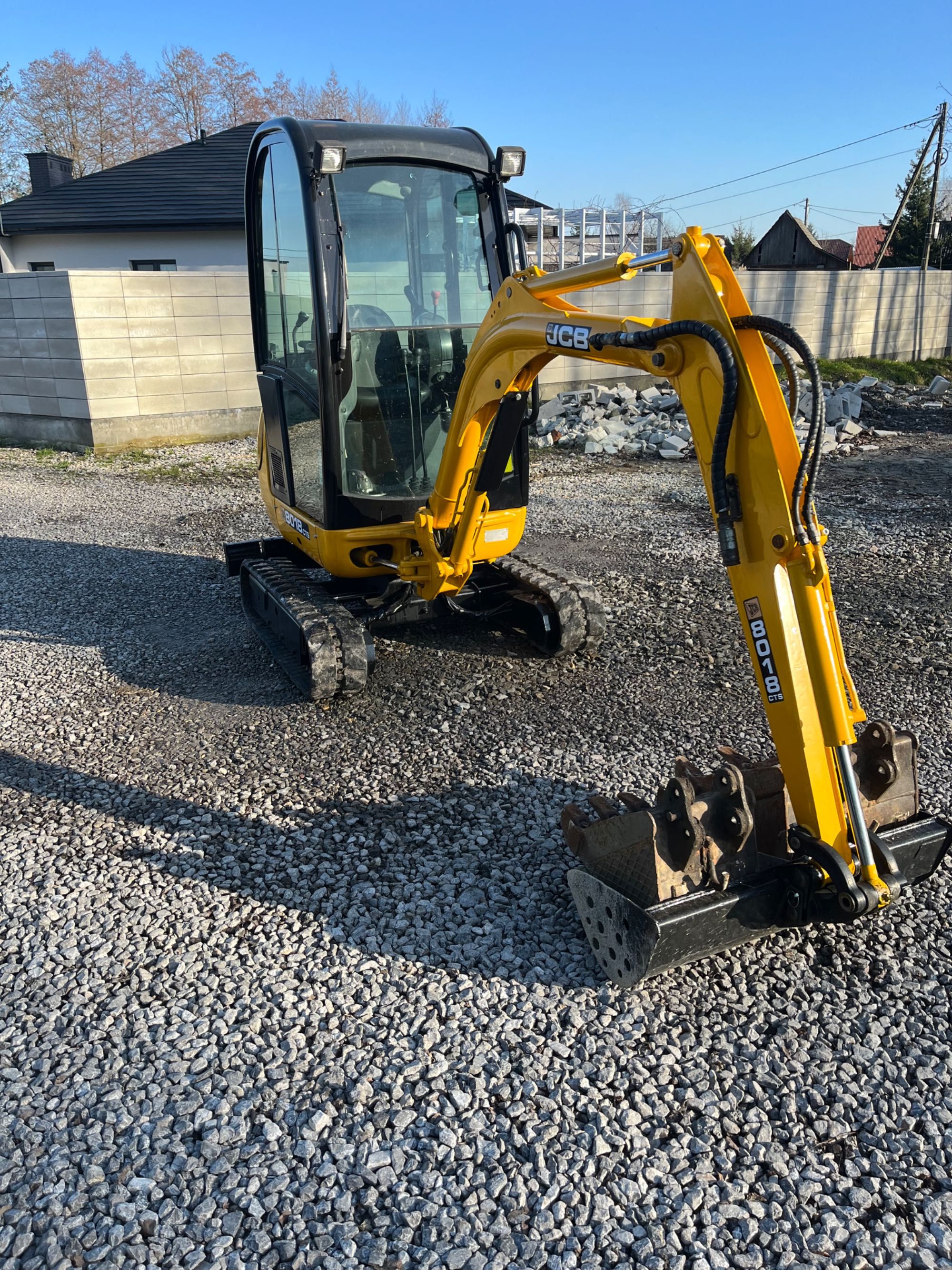 Minikoparka JCB 8018