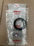 Uszczelniacz wału kardana Honda ST 1100 Pan European [OEM 91263MT3005]