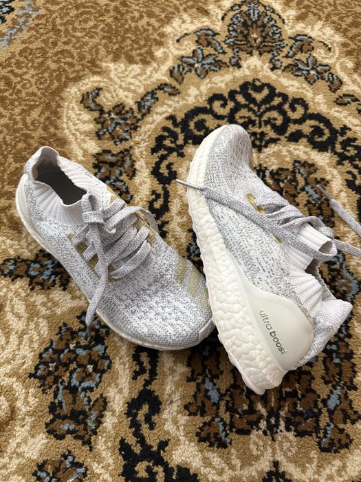 Коосівки жіночі Adidas UltraBoost, 38, ідеальний стан