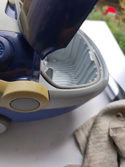 Пилосос Electrolux Classic Silence ZCS2000EL пылесос швеция