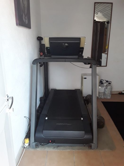 Maquina de correr super profissional.