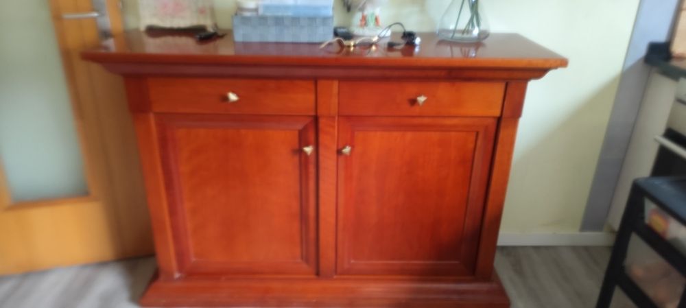 Vendo móvel cerejeira