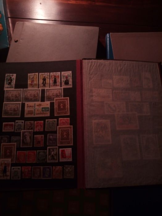 Klasery 8 szt znaczki pocztowe