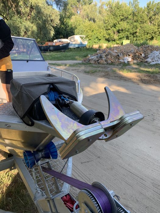 Якорь для лодки , катера