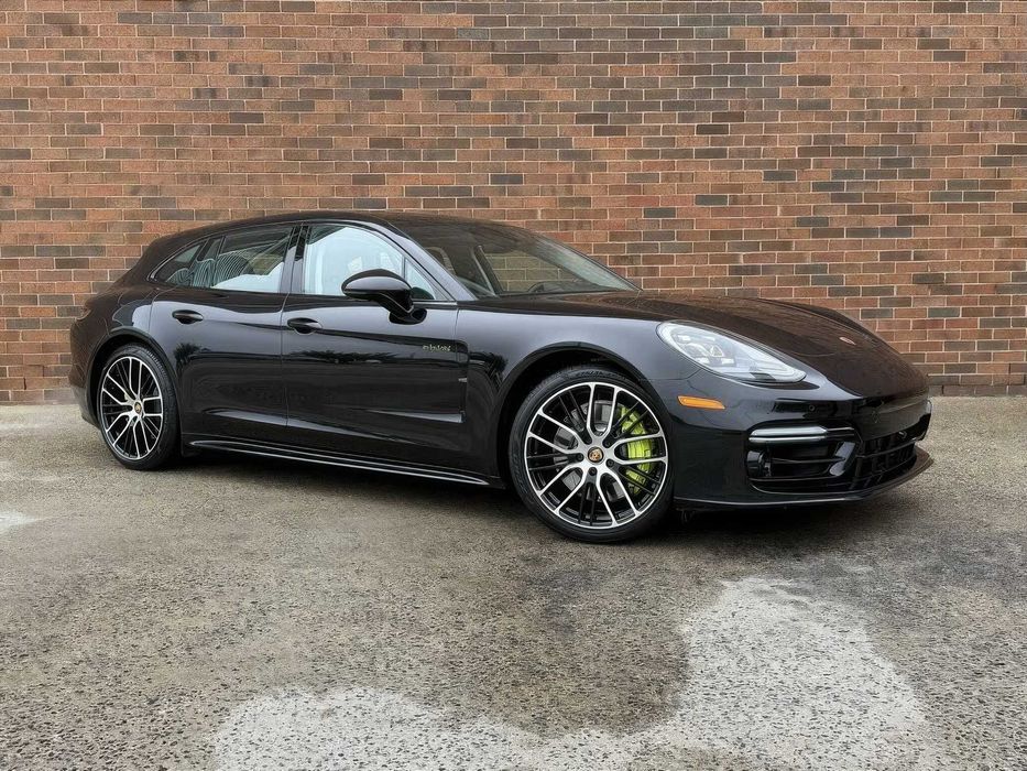 Porsche Panamera 4 Sport Turismo      2022