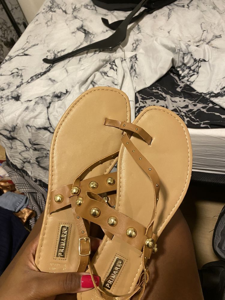 Sandalias castanhas primark