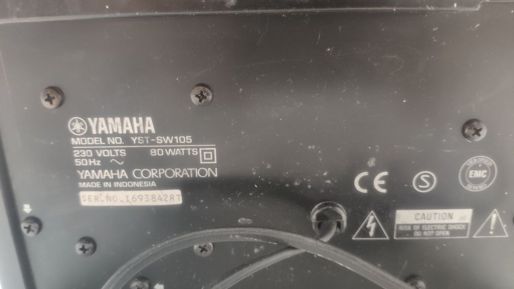 Aktywny subwoofer yamaha yst sw105 plus głośniki + kabel