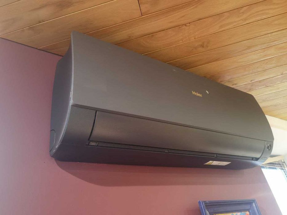 Кондиціонер інверторний Haier Flexis AS35S2SF1FA-BH/1U35S2SM1FA