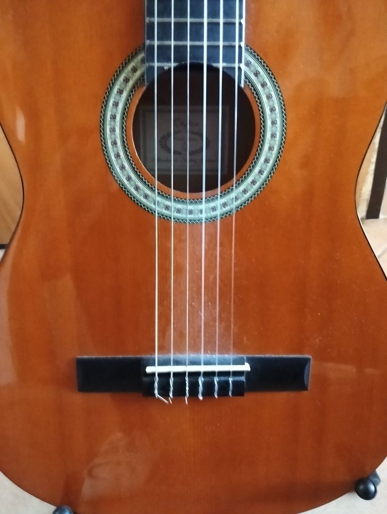 Guitarra em bom estado