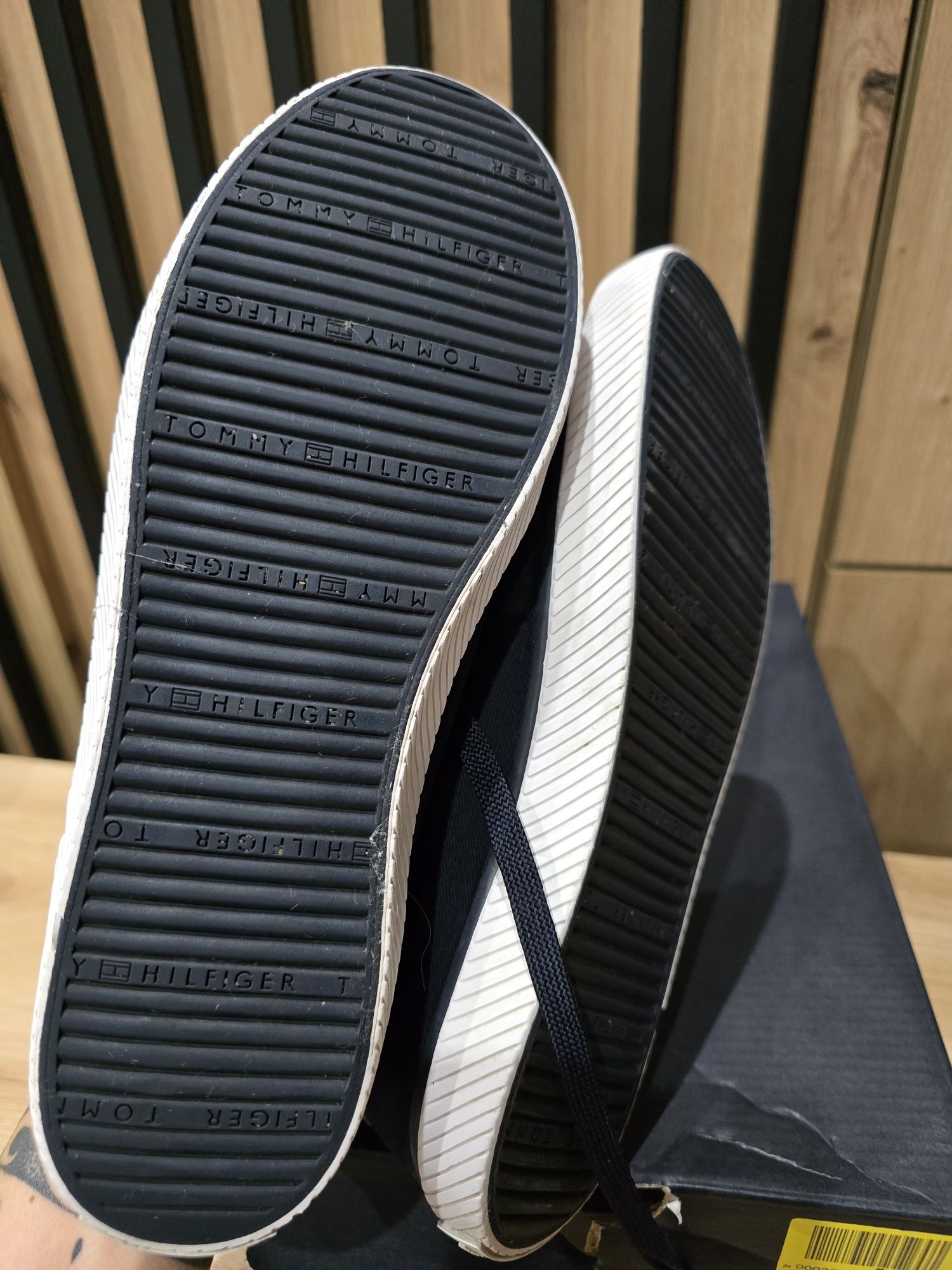 Trampki Tommy Hilfiger rozmiar 39