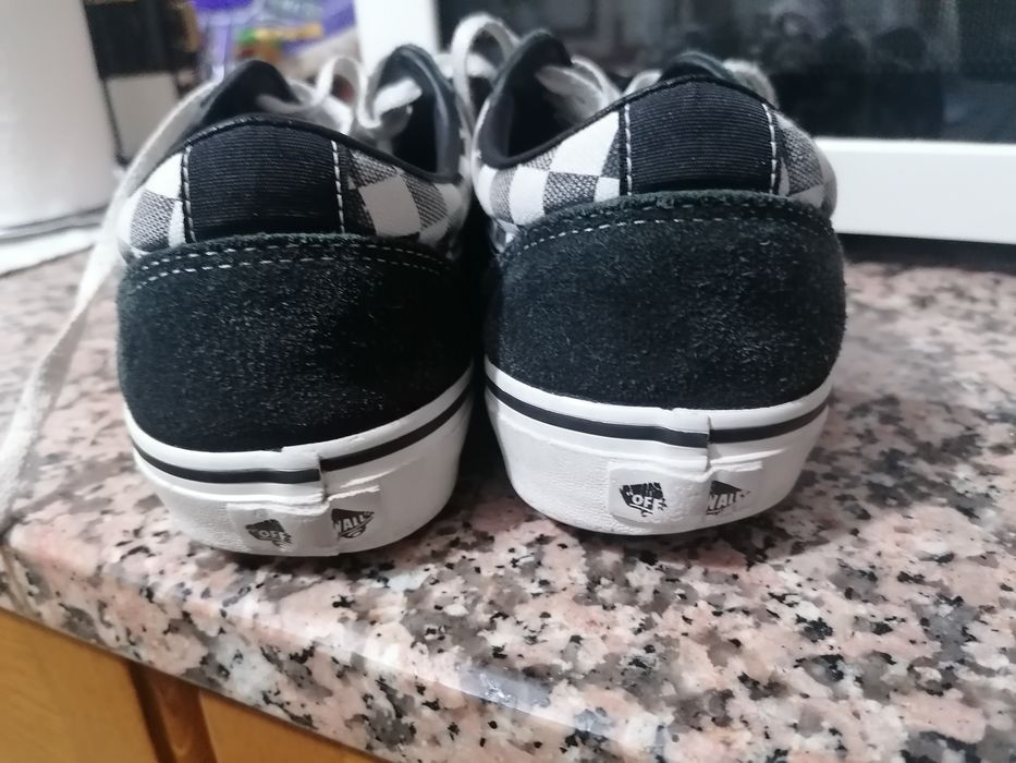 Vans em bons estado