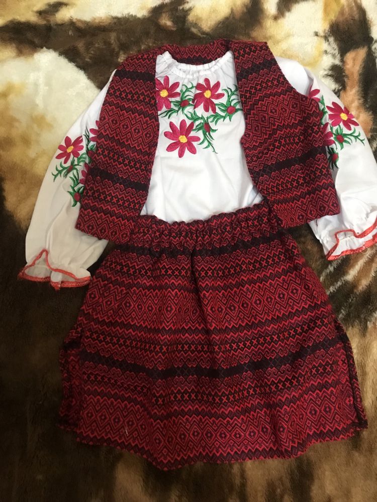 Вишиванка, вишитий костюм, вишита кофта