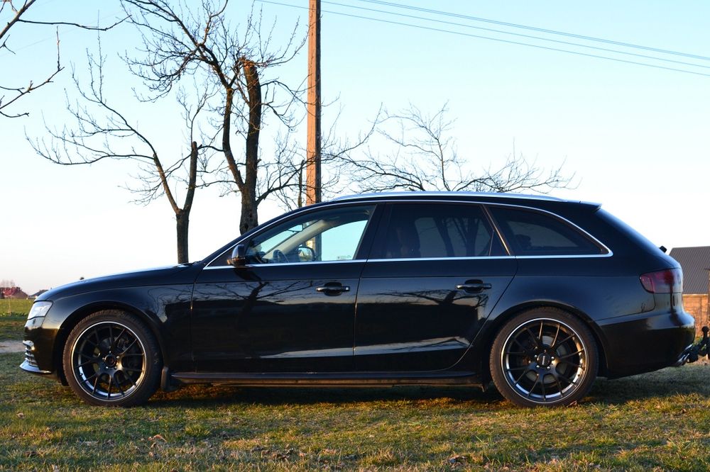 Polecam piekne Audi A4B8 2011 prywatna kola 19' Kolorowy fis
