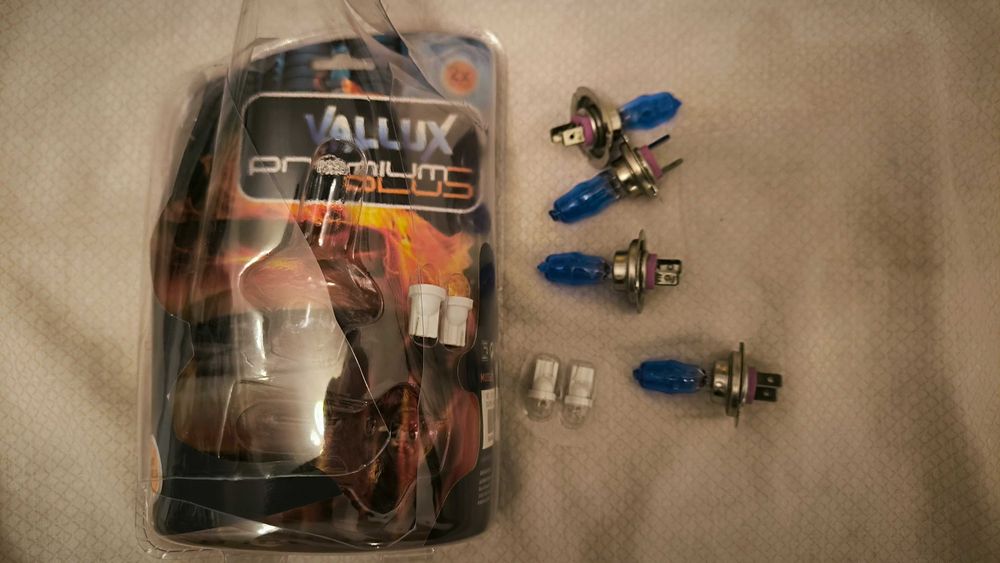 2 lâmpadas (imitação Xenon) Vallux Premium Plus H7 + 2 leds