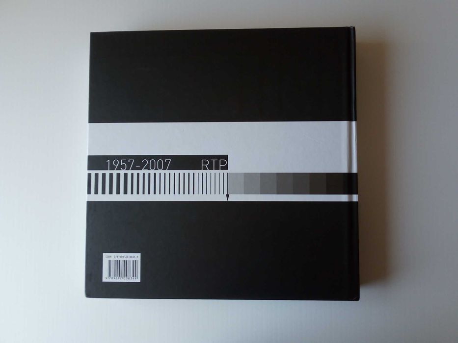 Livro " RTP 50 anos de história", de Vasco Hogan Teves