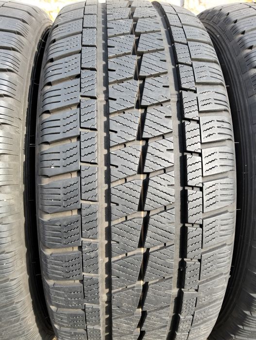 Шини 235 60 18c FALKEN EVROALL SEASON супер стан ГАРАНТІЯ комплект
