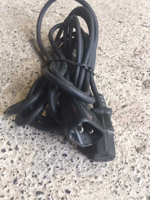 Джерело безперебійного живлення UPS APC 500cs