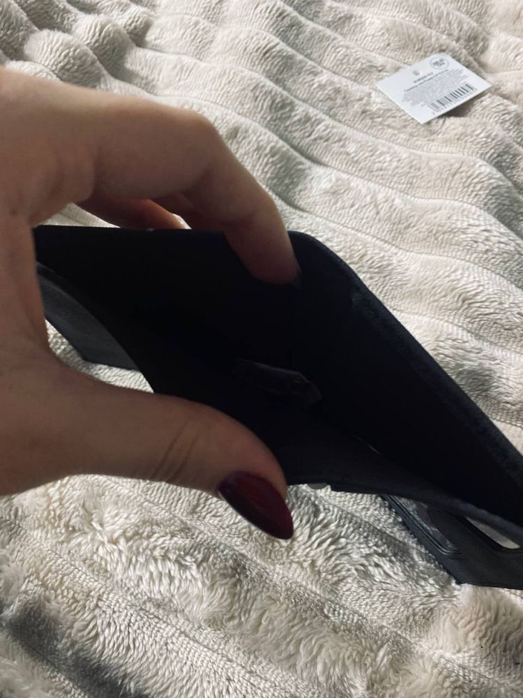 Продам темно-сірий гаманець