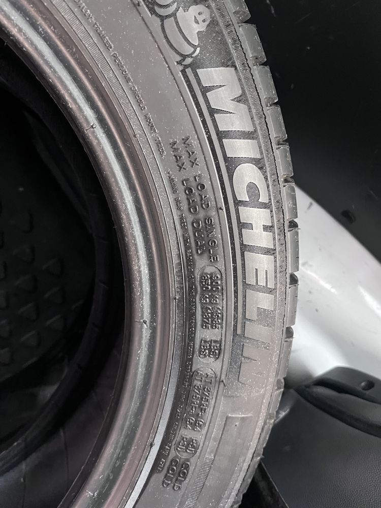 215/60r17c Michellin Agilis