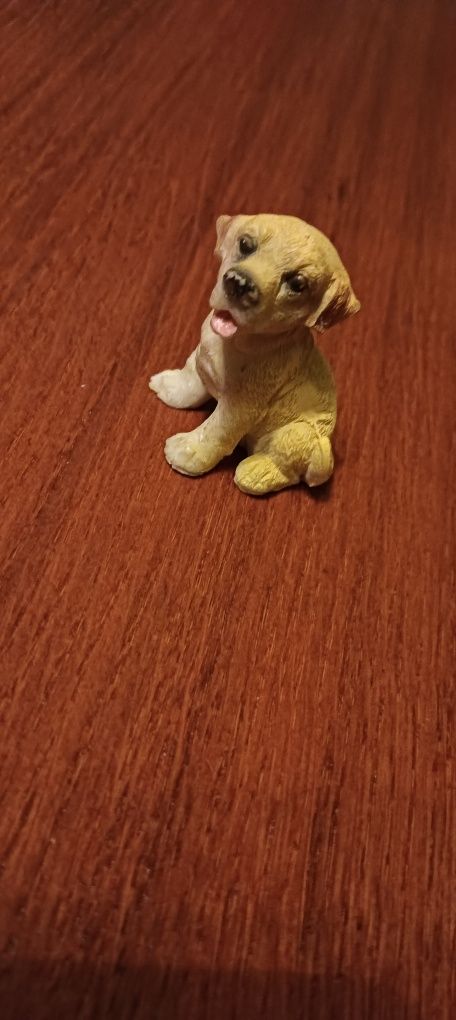 Figurka Labrador