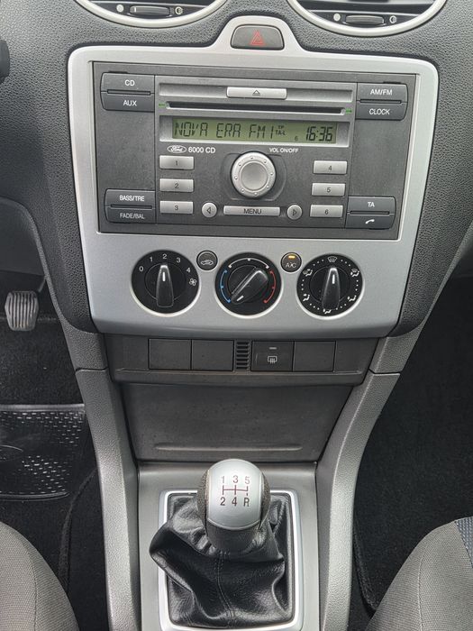 Ford Focus 1.4 Trend, 2006, Impecável