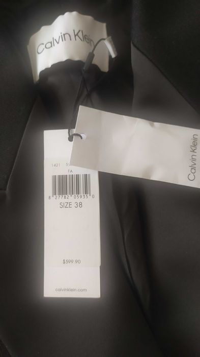 Пальто Calvin Klein новое 38 розмір