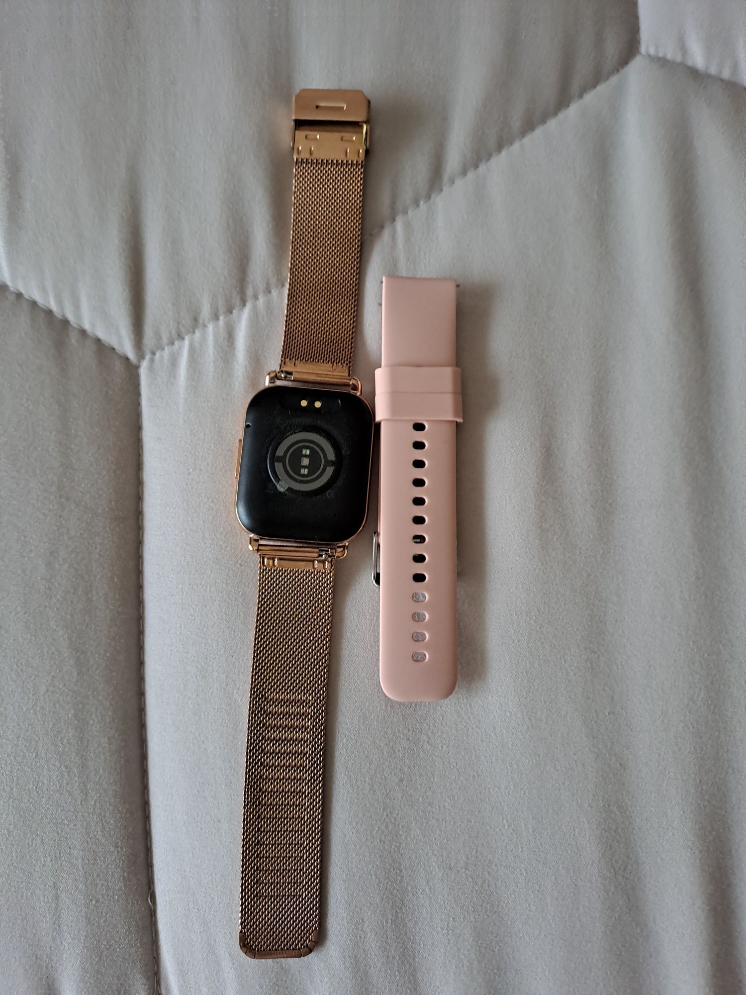 Smartwatch Dourado