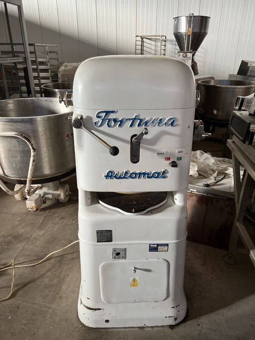 Тістоділитель Округлювач Fortuna A3 Автомат у комплекті 3 підноса